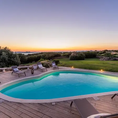 Βίλα Smeralda, With Private Pool In Porto Cervo, Sardinia *