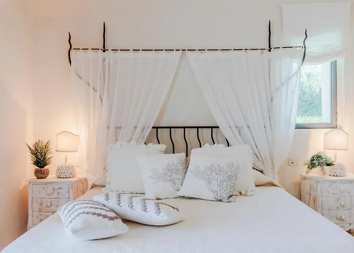 Smeralda, With Private Pool In Porto Cervo, Sardinia Villa *